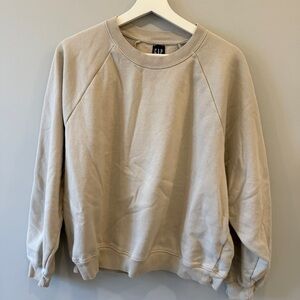 GAP Raglan Crewneck Moonstone Sweatshirt